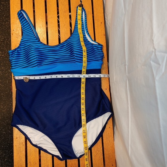 Land's End Blue & Turquoise Ribbed Stripped Underwire One Piece Swimsuit Size 16 - Picture 9 of 9